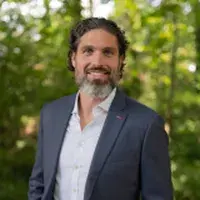 Christopher J Carsten